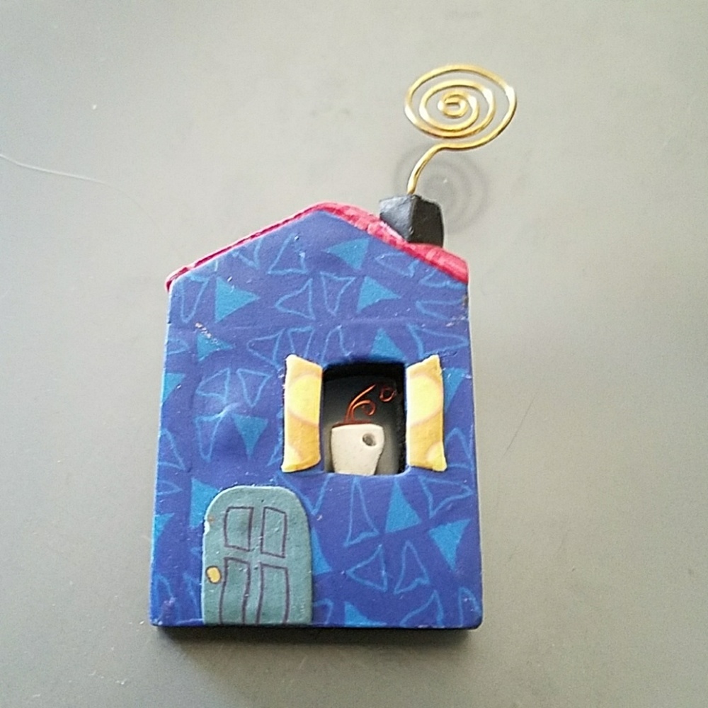 Adorable vintage house pin